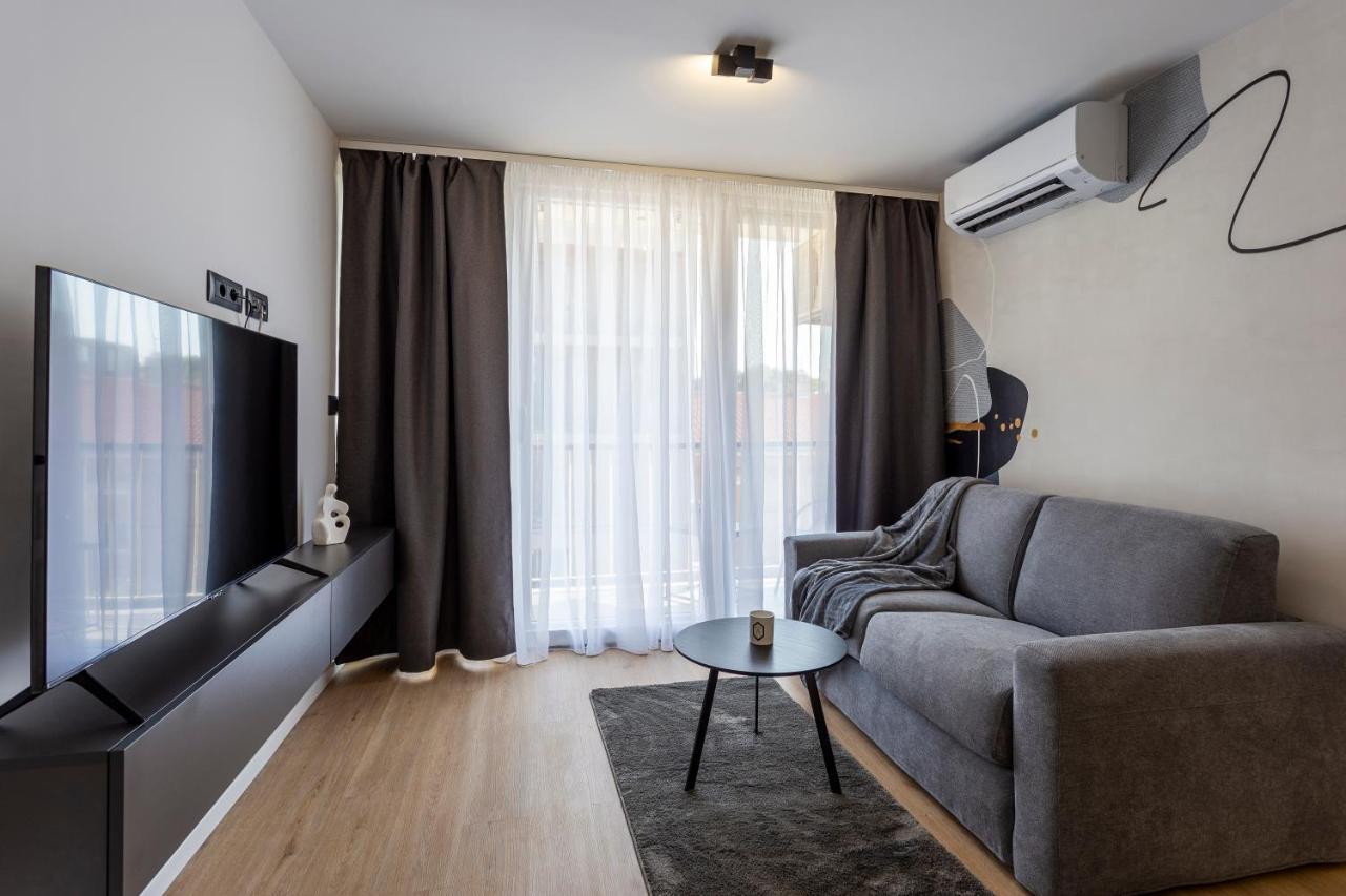 Apartman Izis Centar Pule Pula Exterior photo